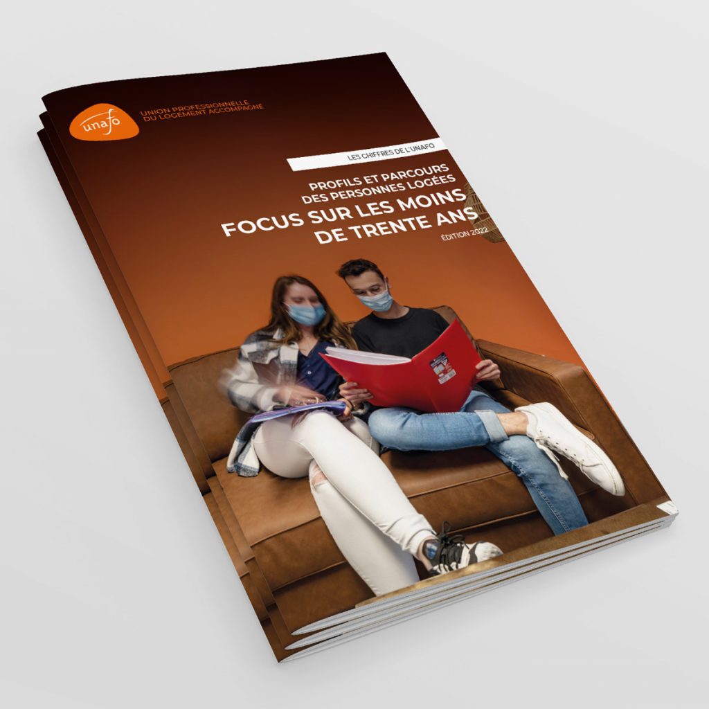 UNAFO - Rapport Chiffres nationaux - Mockup couverture Rapport "Chiffres de l'Unafo" sur les profils et parcours des jeunes logés, créé pour l'Unafo par Caramel & Paprika - Première page de couverture (mockup)