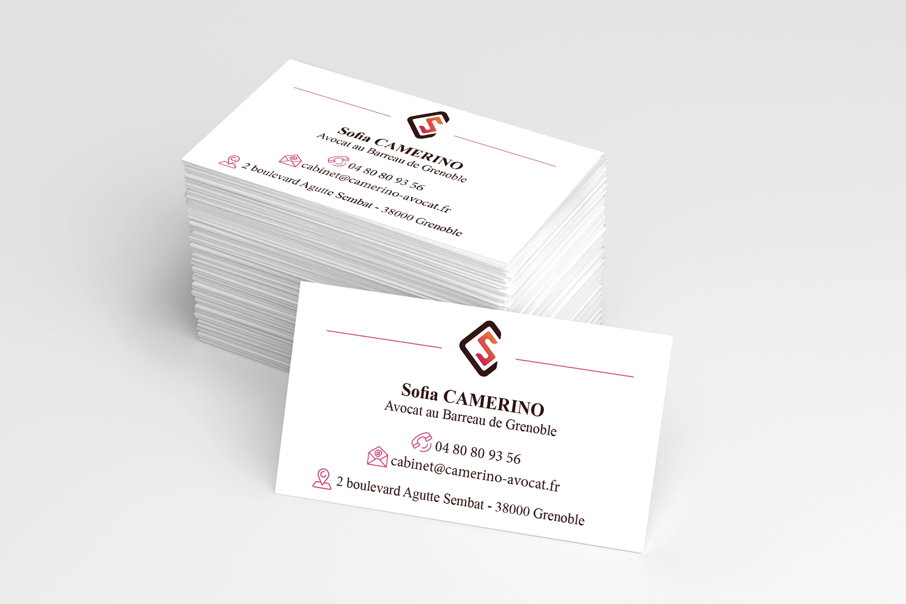 SOFIA CAMERINO - Monogramme - Cartes de visite Monogramme créé pour Sofia Camerino, avocate, par Caramel & Paprika - Vue réaliste d'une carte de visite (mockup)